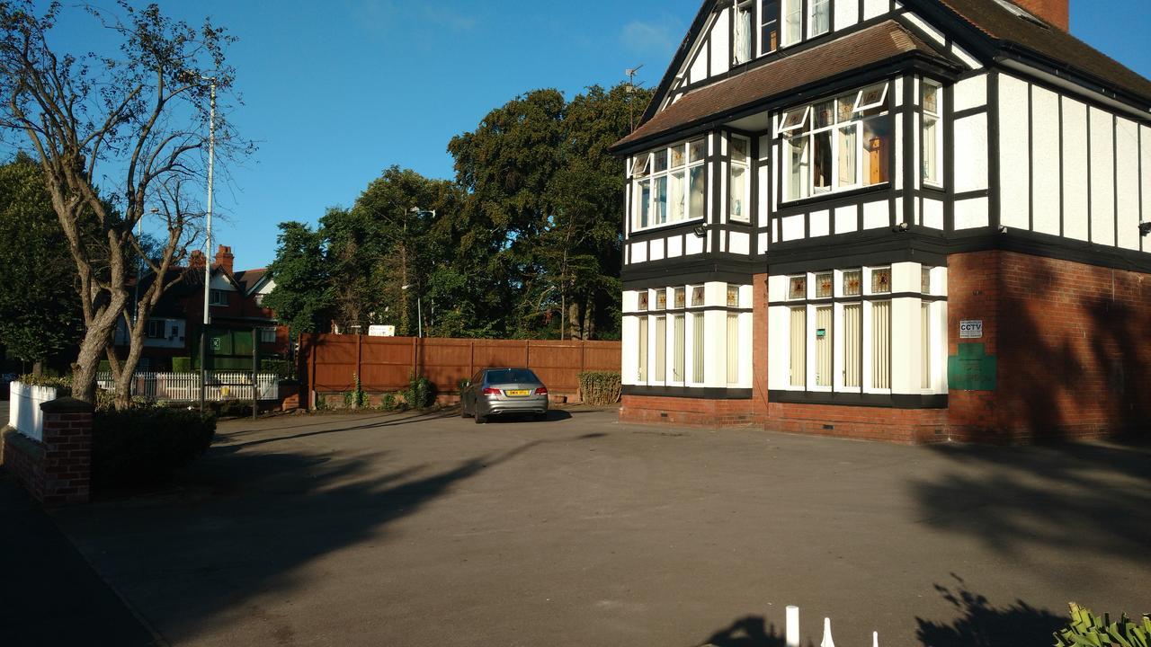Queen Victoria Hotel Wolverhampton Exteriör bild